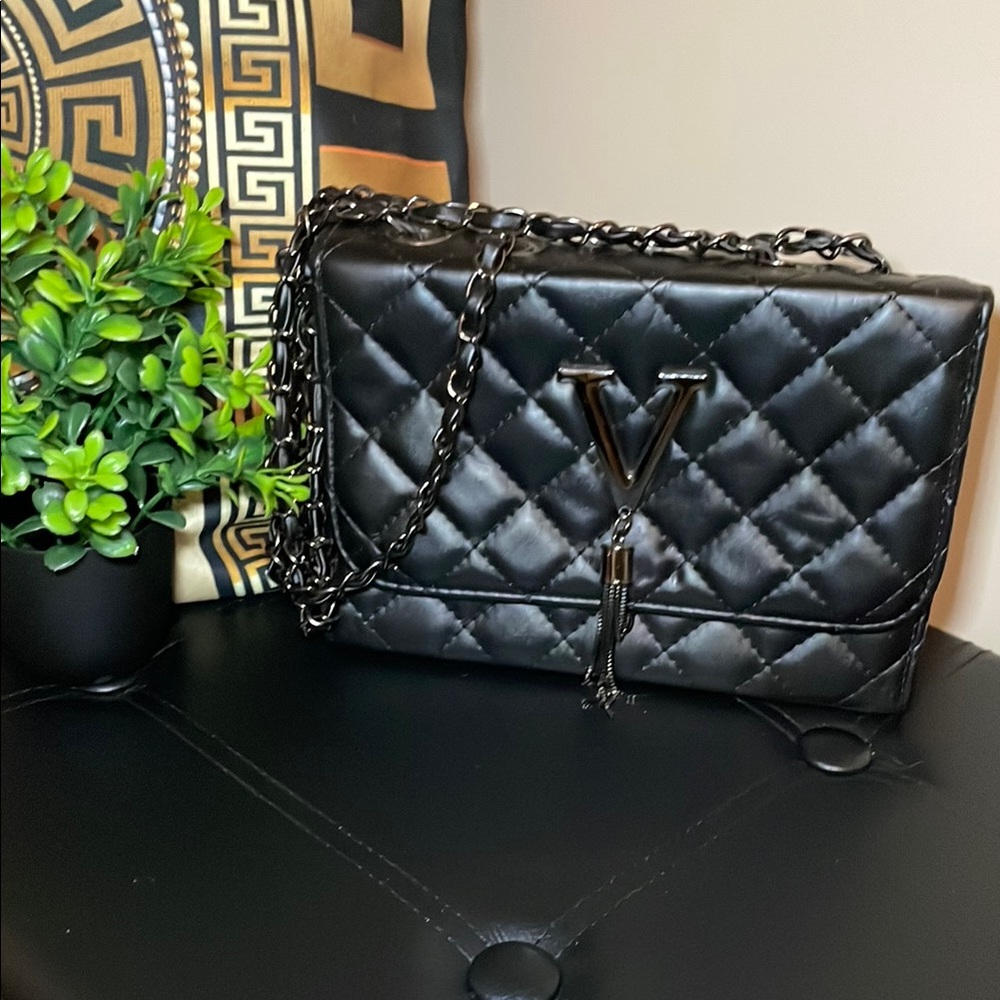 V-Emblem Quilted Black Bag